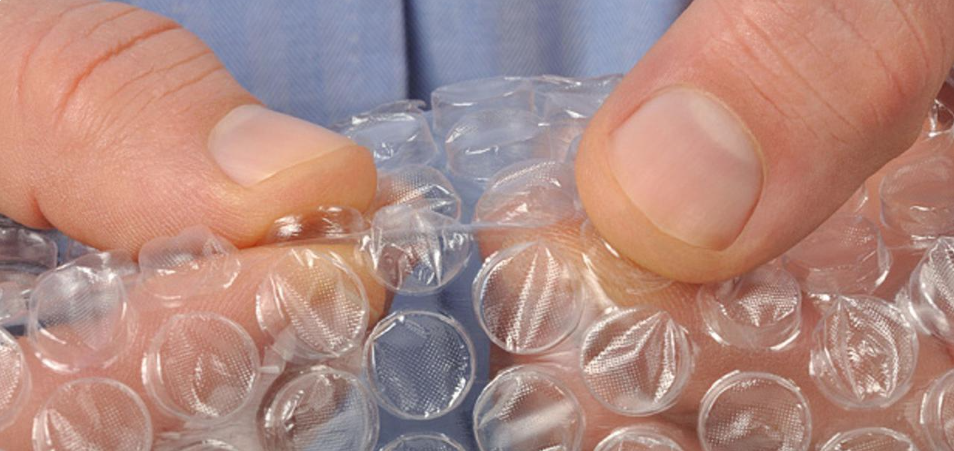 Ini Alasan Kenapa Orang Suka Memencet Bubble Wrap, Ternyata Bermanfaat